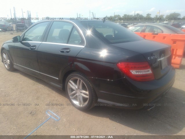 Photo 2 VIN: WDDGF8AB6DA811724 - MERCEDES-BENZ C-CLASS 