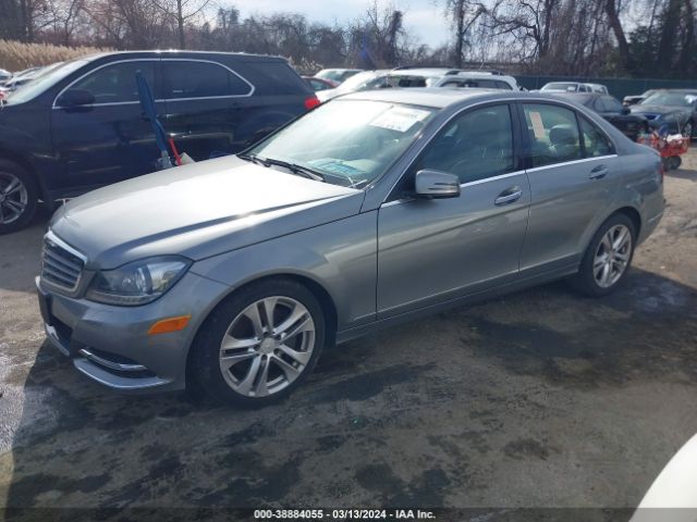 Photo 1 VIN: WDDGF8AB6DG103647 - MERCEDES-BENZ C 300 