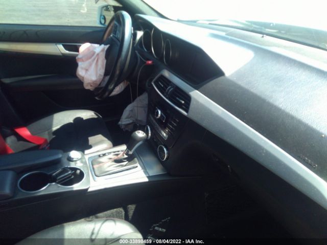 Photo 4 VIN: WDDGF8AB6DG113059 - MERCEDES-BENZ C-CLASS 