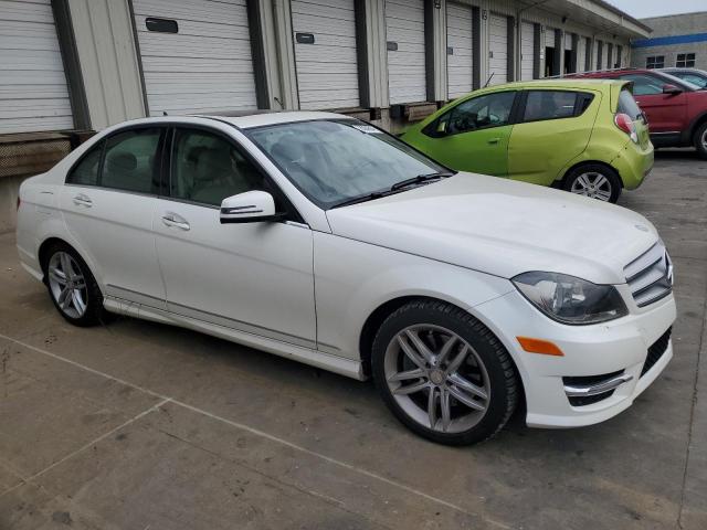 Photo 3 VIN: WDDGF8AB6DG134087 - MERCEDES-BENZ C 300 4MAT 