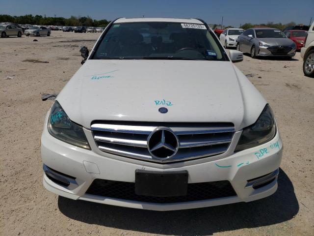 Photo 4 VIN: WDDGF8AB6DR241029 - MERCEDES-BENZ C300 