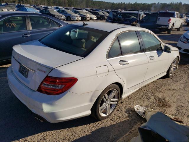 Photo 2 VIN: WDDGF8AB6DR242617 - MERCEDES-BENZ C 300 4MAT 