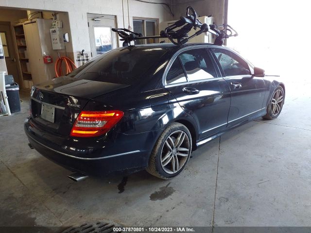 Photo 3 VIN: WDDGF8AB6DR245842 - MERCEDES-BENZ C-CLASS 