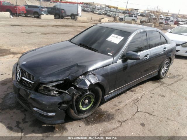 Photo 1 VIN: WDDGF8AB6DR283684 - MERCEDES-BENZ C 300 