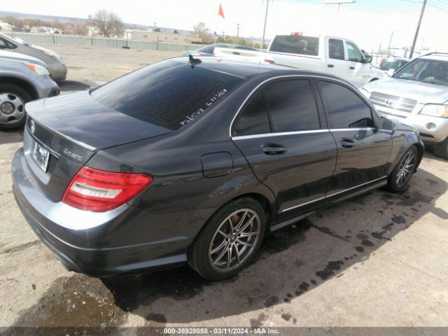 Photo 3 VIN: WDDGF8AB6DR283684 - MERCEDES-BENZ C 300 