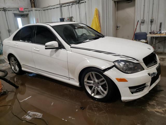 Photo 3 VIN: WDDGF8AB6DR288190 - MERCEDES-BENZ C-CLASS 