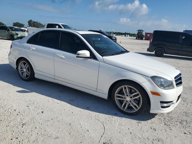 Photo 3 VIN: WDDGF8AB6EA953105 - MERCEDES-BENZ C-CLASS 