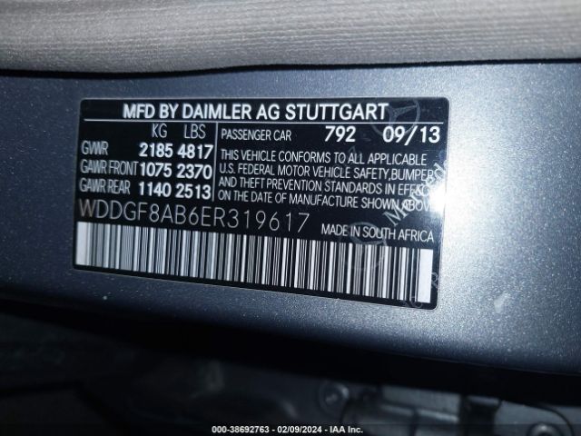 Photo 8 VIN: WDDGF8AB6ER319617 - MERCEDES-BENZ C 300 