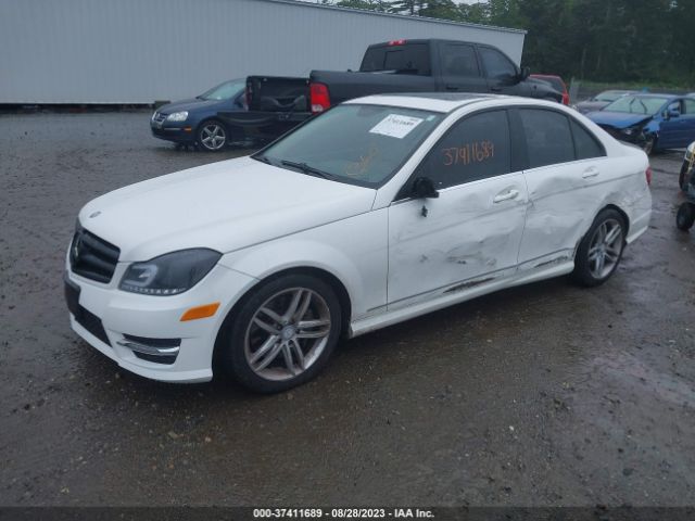 Photo 1 VIN: WDDGF8AB7DA776594 - MERCEDES-BENZ C 300 