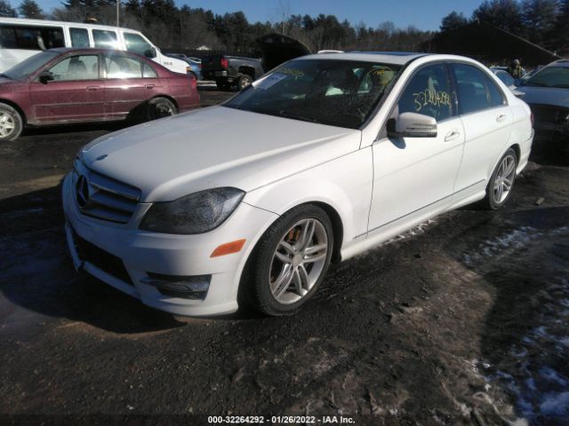 Photo 1 VIN: WDDGF8AB7DA802742 - MERCEDES-BENZ C-CLASS 