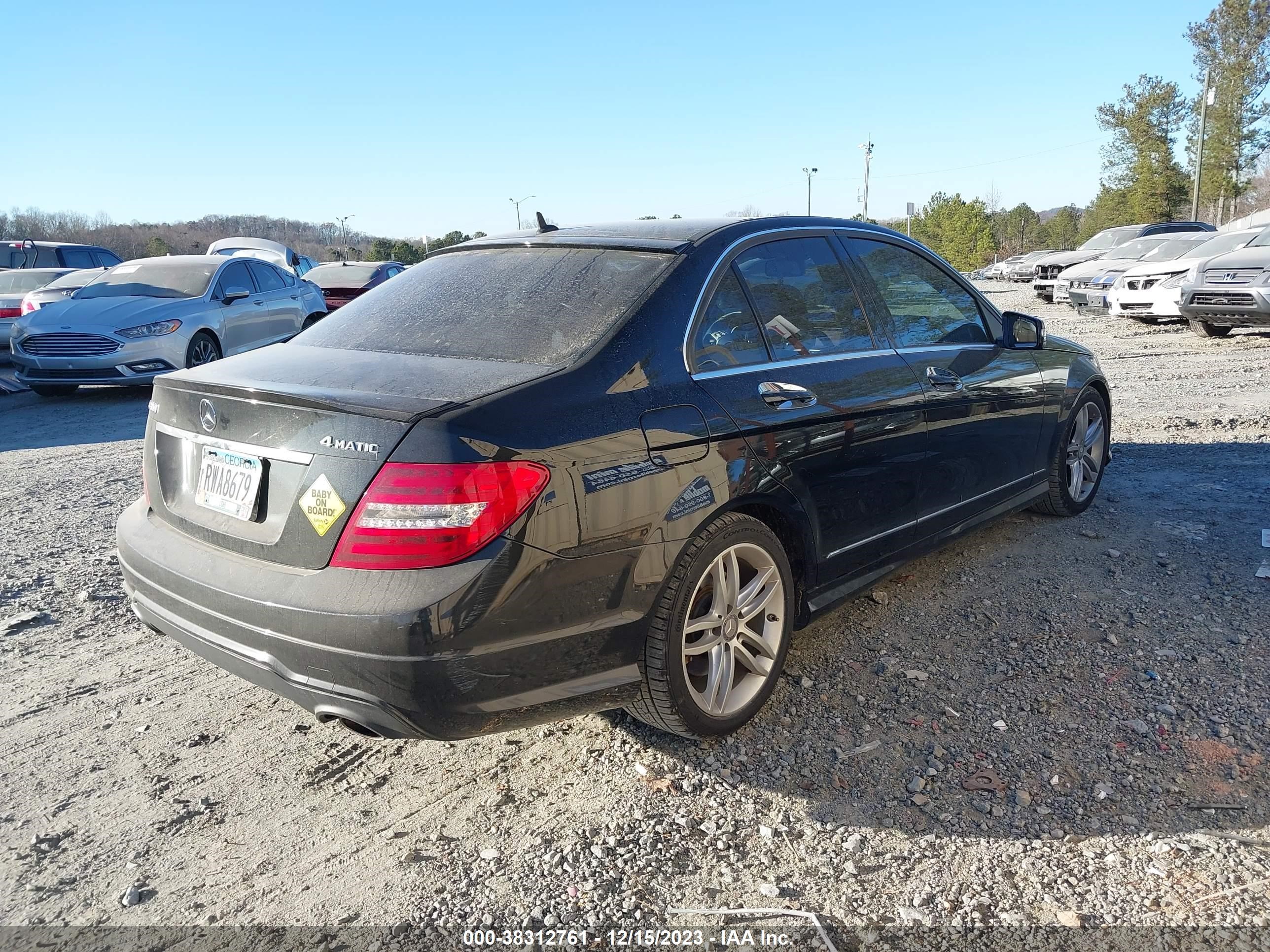 Photo 3 VIN: WDDGF8AB7DA839886 - MERCEDES-BENZ C-KLASSE 