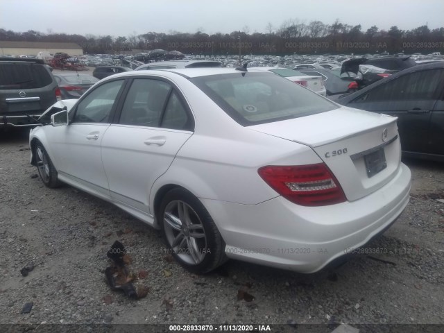 Photo 2 VIN: WDDGF8AB7DG130632 - MERCEDES-BENZ C-CLASS 