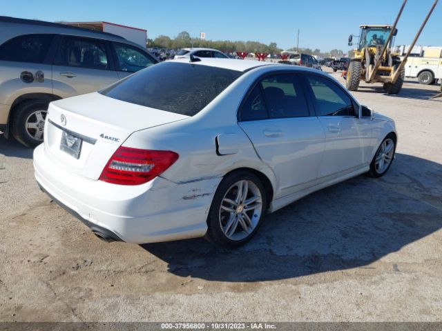 Photo 3 VIN: WDDGF8AB7DR257692 - MERCEDES-BENZ C 300 