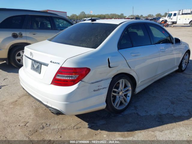 Photo 5 VIN: WDDGF8AB7DR257692 - MERCEDES-BENZ C 300 