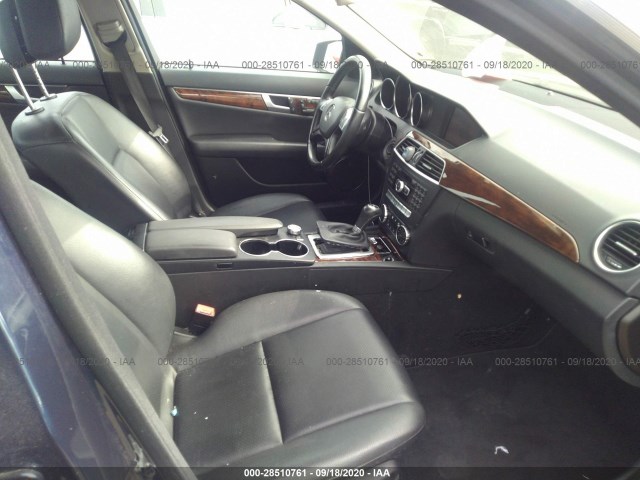 Photo 4 VIN: WDDGF8AB7DR273102 - MERCEDES-BENZ C-CLASS 