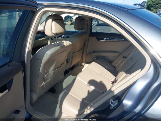 Photo 7 VIN: WDDGF8AB8DA835331 - MERCEDES-BENZ C-CLASS 