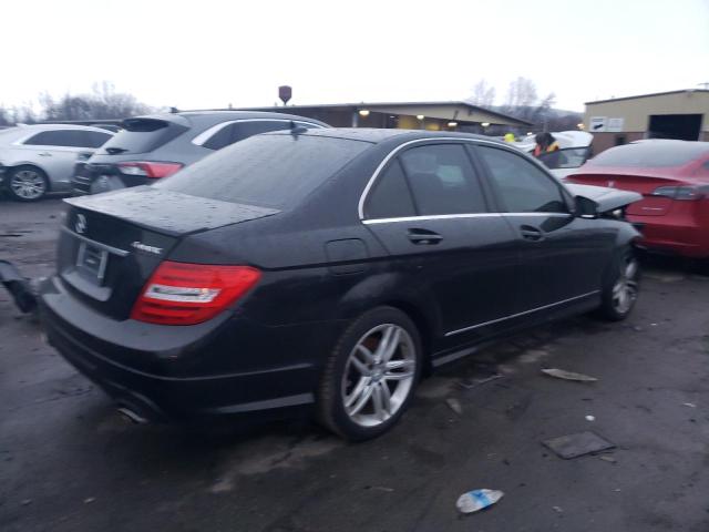 Photo 2 VIN: WDDGF8AB8DA880401 - MERCEDES-BENZ C 300 4MAT 