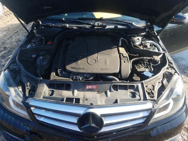 Photo 6 VIN: WDDGF8AB8DR250170 - MERCEDES-BENZ C 300 4MAT 