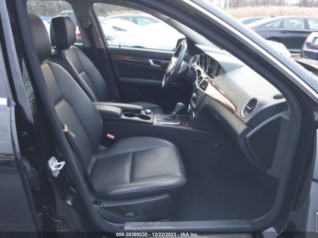 Photo 4 VIN: WDDGF8AB8DR250315 - MERCEDES-BENZ C 300 