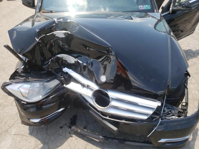 Photo 6 VIN: WDDGF8AB8DR260956 - MERCEDES-BENZ C 300 4MAT 