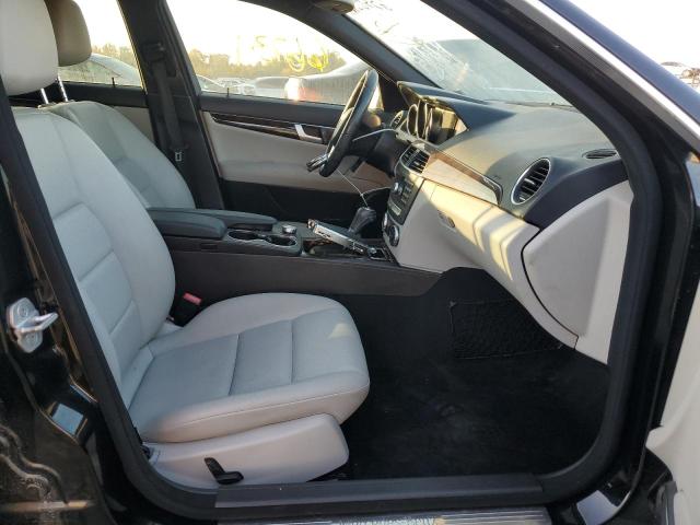 Photo 4 VIN: WDDGF8AB8DR264585 - MERCEDES-BENZ C 300 4MAT 