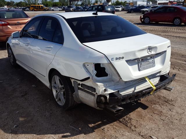 Photo 2 VIN: WDDGF8AB8DR293794 - MERCEDES-BENZ C 300 4MAT 