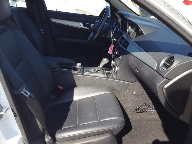 Photo 4 VIN: WDDGF8AB8DR293794 - MERCEDES-BENZ C 300 4MAT 