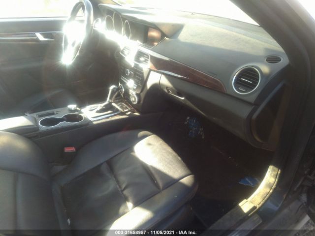 Photo 4 VIN: WDDGF8AB8DR296808 - MERCEDES-BENZ C-CLASS 