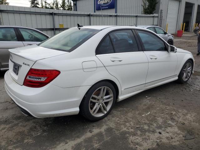 Photo 2 VIN: WDDGF8AB8EA933308 - MERCEDES-BENZ C 300 4MAT 