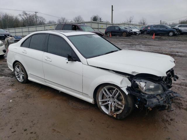 Photo 3 VIN: WDDGF8AB8EA953767 - MERCEDES-BENZ C-CLASS 