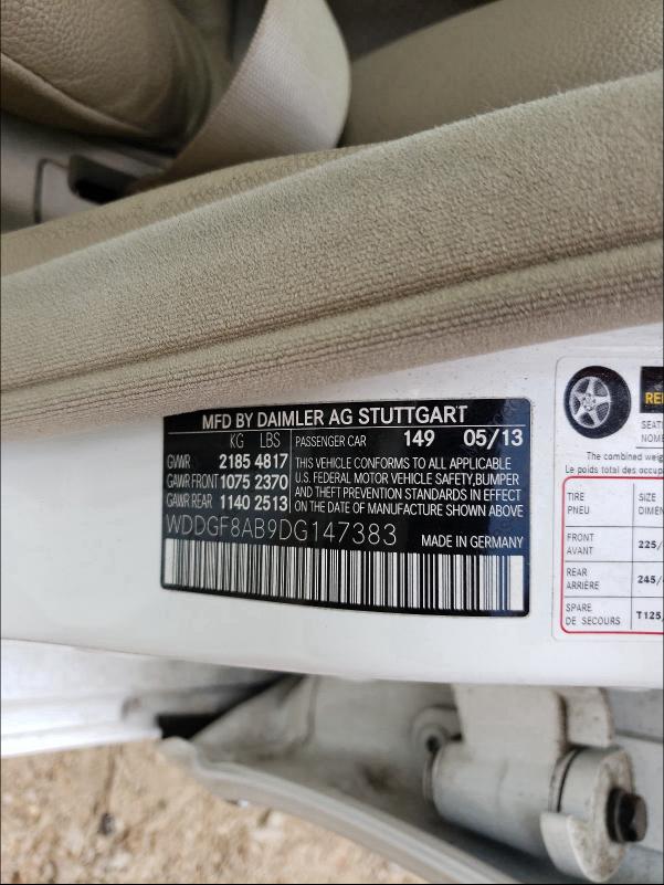 Photo 9 VIN: WDDGF8AB9DG147383 - MERCEDES-BENZ C 300 4MAT 