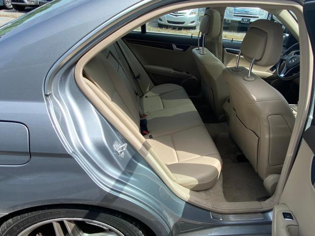 Photo 5 VIN: WDDGF8AB9DR242644 - MERCEDES-BENZ C 300 4MAT 