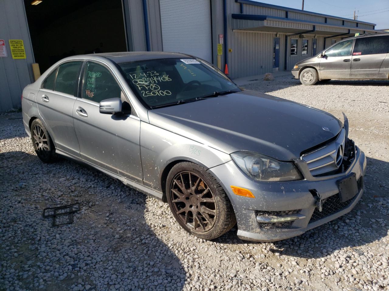 Photo 3 VIN: WDDGF8AB9DR250100 - MERCEDES-BENZ C-KLASSE 