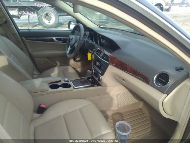 Photo 4 VIN: WDDGF8AB9DR263168 - MERCEDES-BENZ C-CLASS 