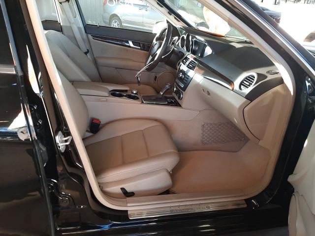 Photo 4 VIN: WDDGF8AB9DR285610 - MERCEDES-BENZ C 300 4MAT 