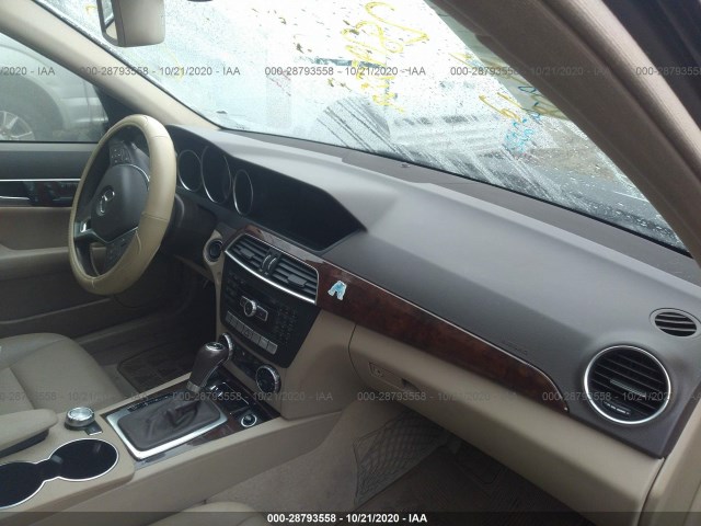 Photo 4 VIN: WDDGF8AB9DR289544 - MERCEDES-BENZ C-CLASS 