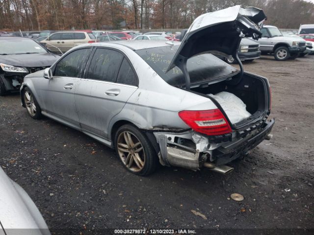 Photo 2 VIN: WDDGF8AB9DR295358 - MERCEDES-BENZ C-CLASS 