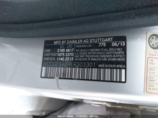 Photo 8 VIN: WDDGF8AB9ER303301 - MERCEDES-BENZ C 300 