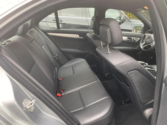 Photo 5 VIN: WDDGF8ABGER318094 - MERCEDES-BENZ C 300 4MAT 