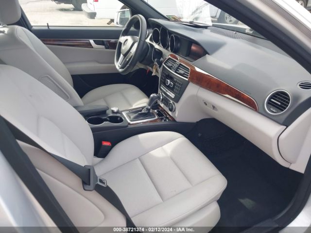 Photo 4 VIN: WDDGF8ABXDG046725 - MERCEDES-BENZ C 300 