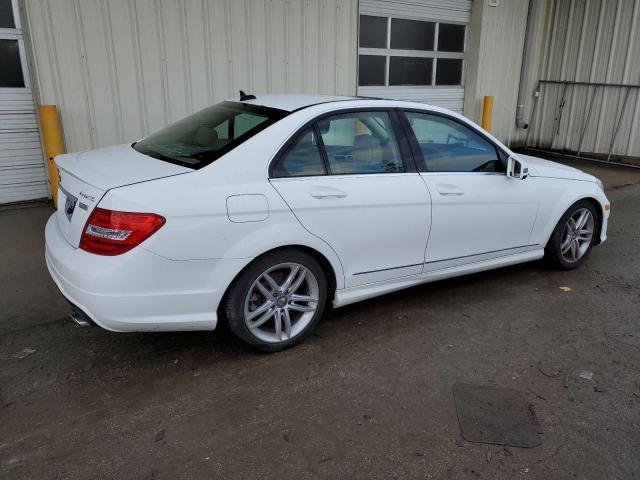 Photo 2 VIN: WDDGF8ABXDR243964 - MERCEDES-BENZ C 300 4MAT 