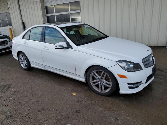 Photo 3 VIN: WDDGF8ABXDR243964 - MERCEDES-BENZ C 300 4MAT 