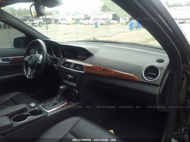 Photo 4 VIN: WDDGF8ABXDR259355 - MERCEDES-BENZ C-CLASS 