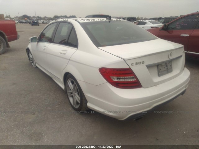 Photo 2 VIN: WDDGF8ABXDR266161 - MERCEDES-BENZ C-CLASS 