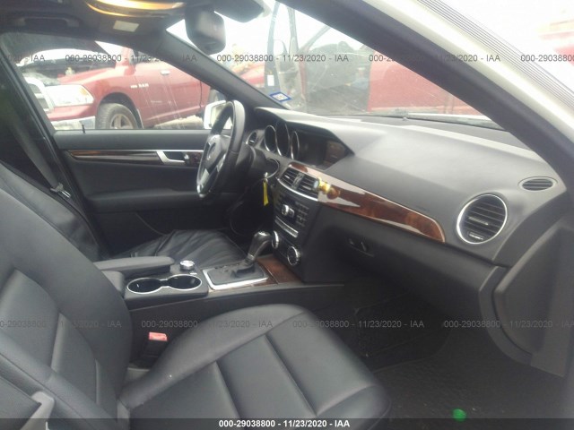 Photo 4 VIN: WDDGF8ABXDR266161 - MERCEDES-BENZ C-CLASS 