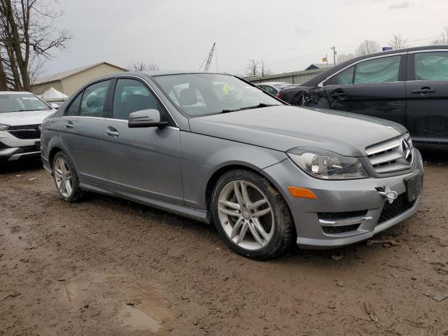 Photo 3 VIN: WDDGF8ABXDR275670 - MERCEDES-BENZ C-CLASS 