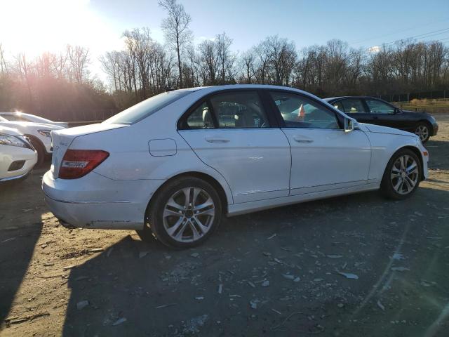 Photo 2 VIN: WDDGF8ABXDR283445 - MERCEDES-BENZ C-CLASS 