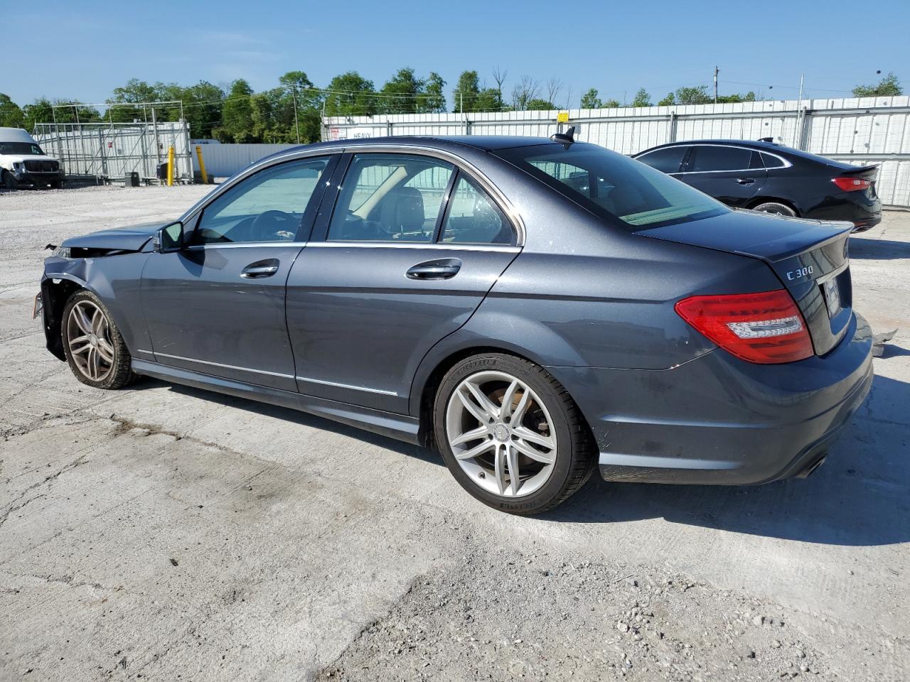 Photo 1 VIN: WDDGF8ABXDR285762 - MERCEDES-BENZ C-KLASSE 