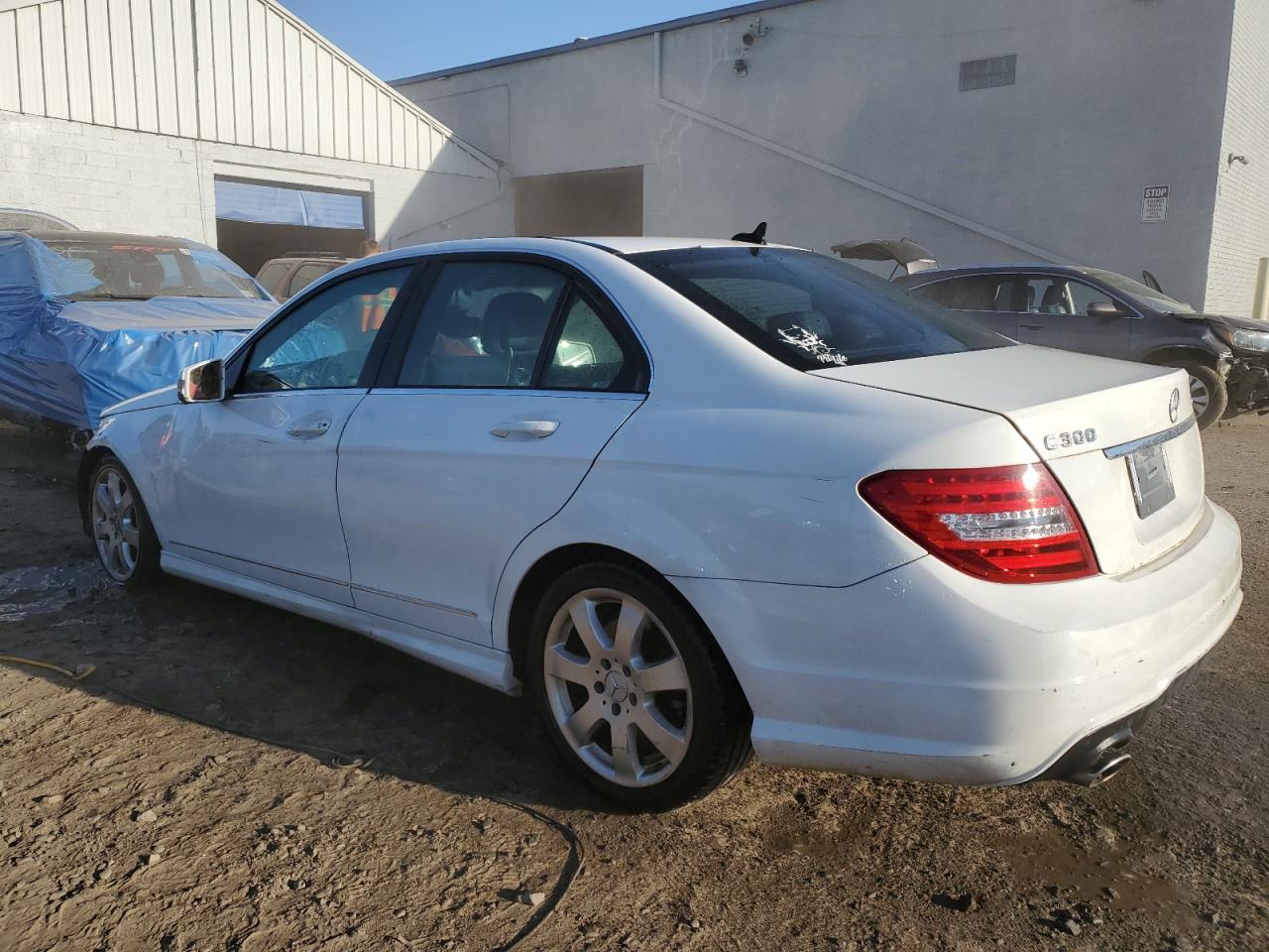 Photo 1 VIN: WDDGF8ABXDR287771 - MERCEDES-BENZ C-KLASSE 