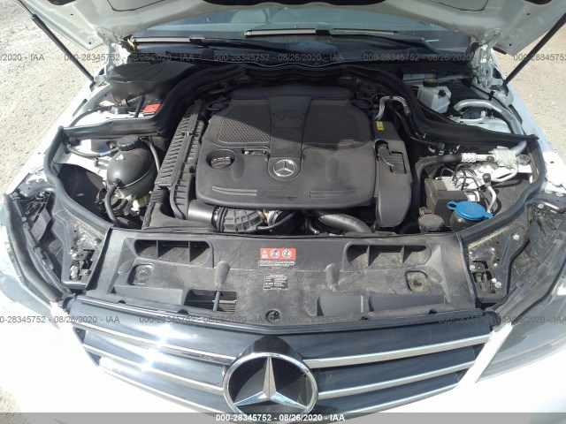 Photo 9 VIN: WDDGF8ABXEA891823 - MERCEDES-BENZ C-CLASS 